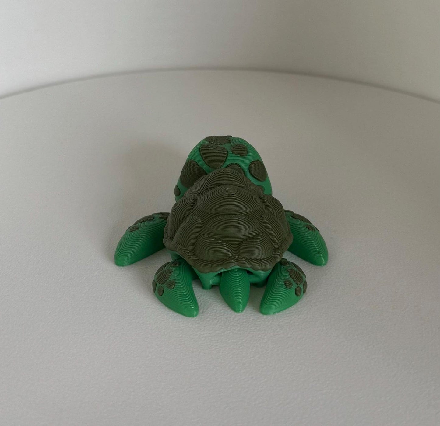 Adorable Articulated Sea Turtle – 3D Printed Fidget Toy / Classroom Desk Buddy - Gathering Moss