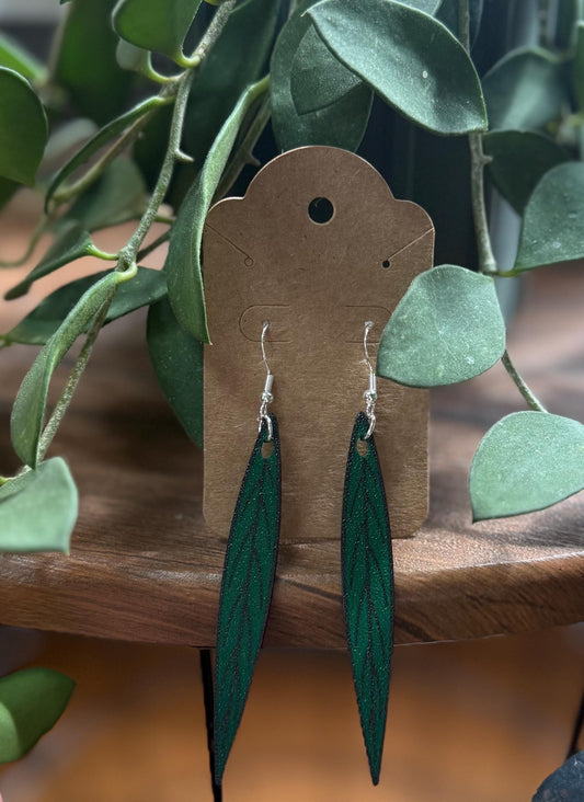 Hoya Sulawesiana Earrings – Plant Lover Gift, Houseplant Jewelry, Lightweight Botanical Earrings, Hoya Plant Accessories