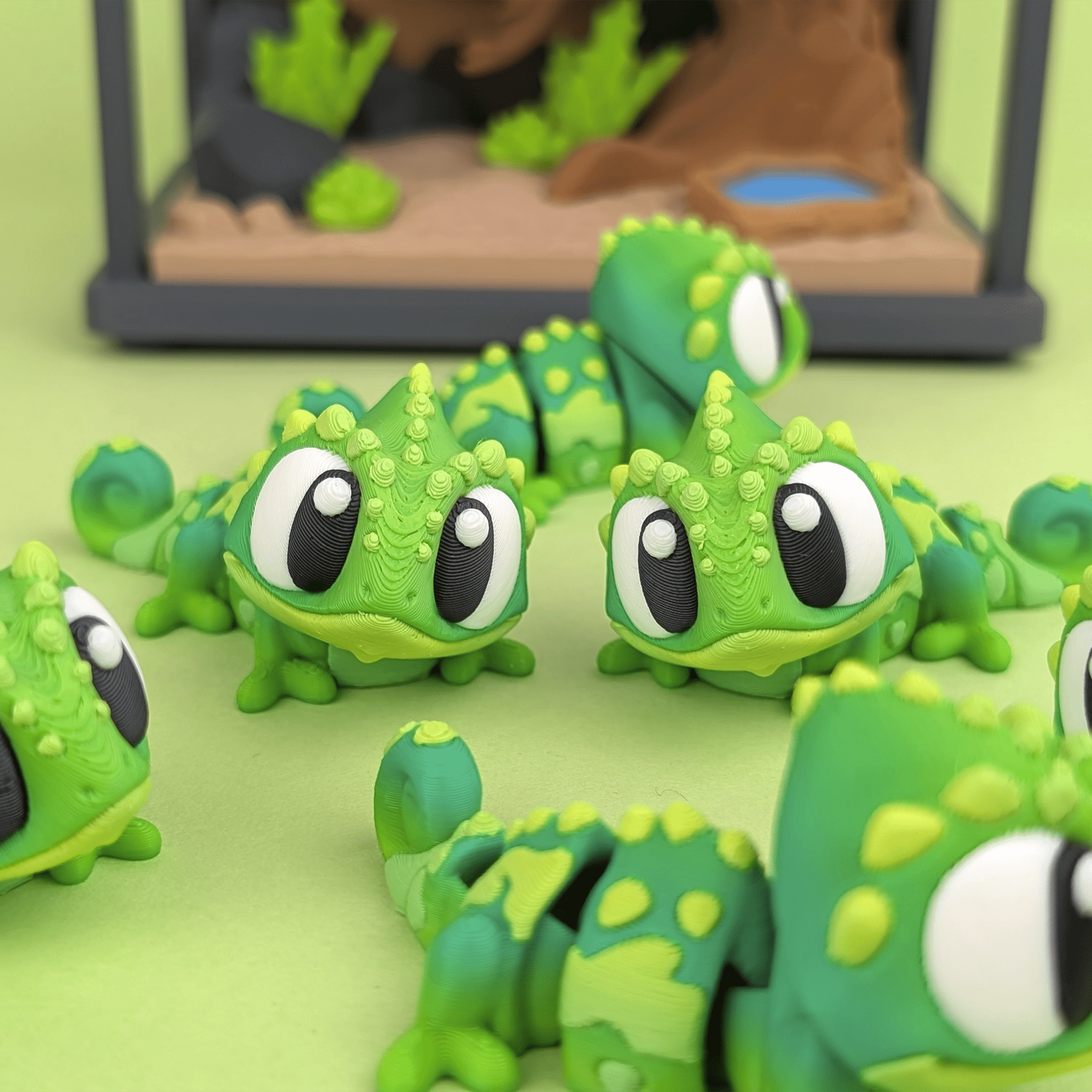 Fidget Animals - Gathering Moss
